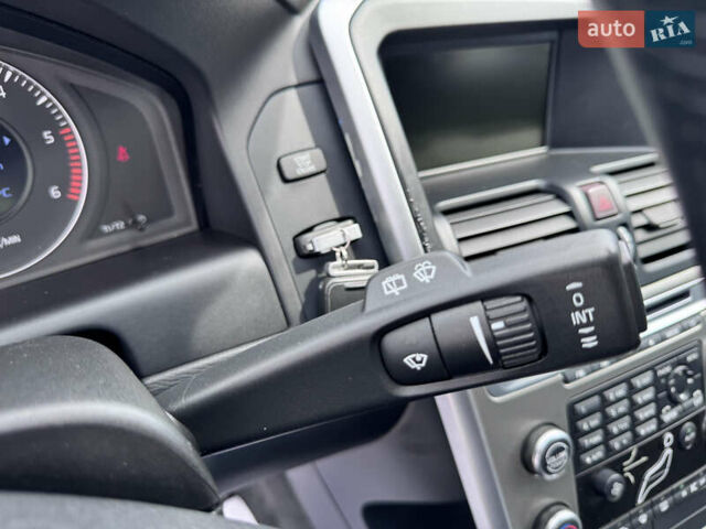 Черный Вольво ХС60, объемом двигателя 2.4 л и пробегом 254 тыс. км за 16400 $, фото 51 на Automoto.ua