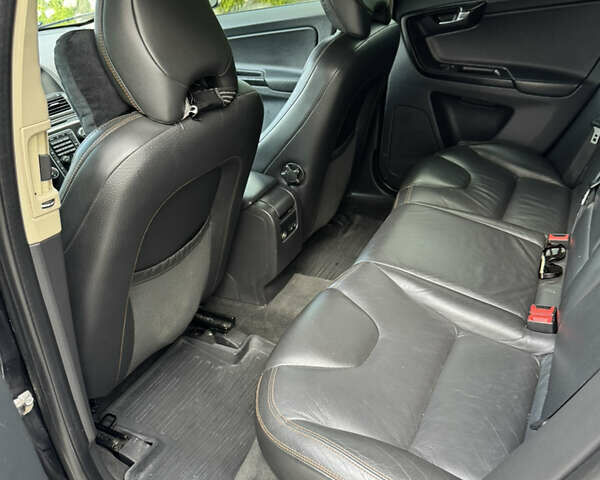 Черный Вольво ХС60, объемом двигателя 2.4 л и пробегом 308 тыс. км за 13700 $, фото 18 на Automoto.ua