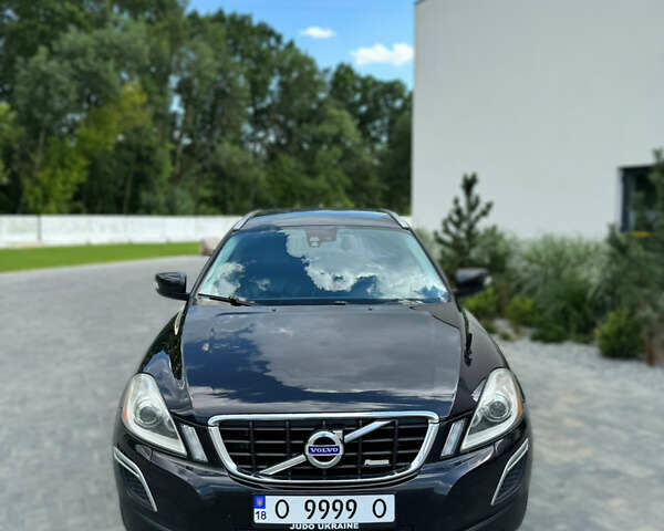 Черный Вольво ХС60, объемом двигателя 2.4 л и пробегом 308 тыс. км за 13700 $, фото 1 на Automoto.ua