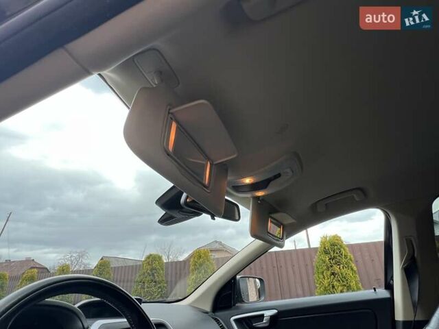 Чорний Вольво ХС60, об'ємом двигуна 0 л та пробігом 238 тис. км за 14950 $, фото 85 на Automoto.ua
