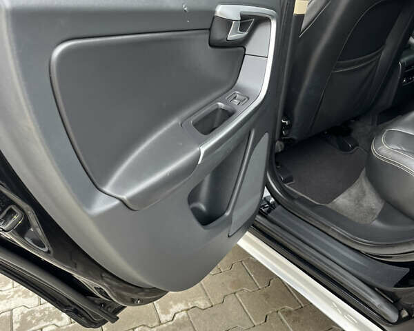 Черный Вольво ХС60, объемом двигателя 2.4 л и пробегом 241 тыс. км за 15450 $, фото 30 на Automoto.ua