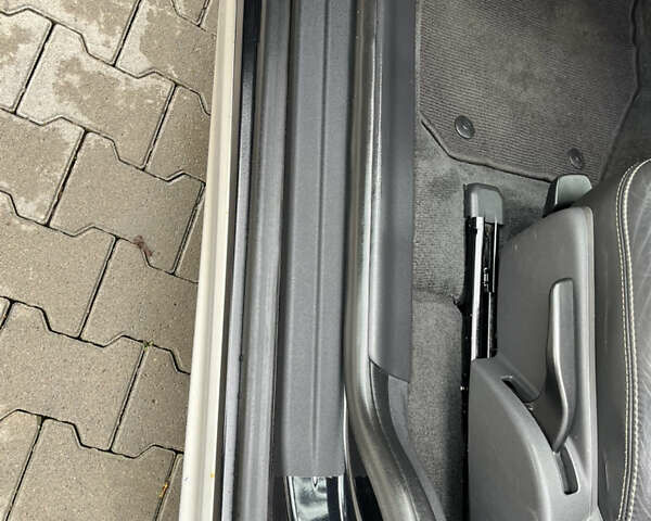 Черный Вольво ХС60, объемом двигателя 2.4 л и пробегом 241 тыс. км за 15450 $, фото 23 на Automoto.ua