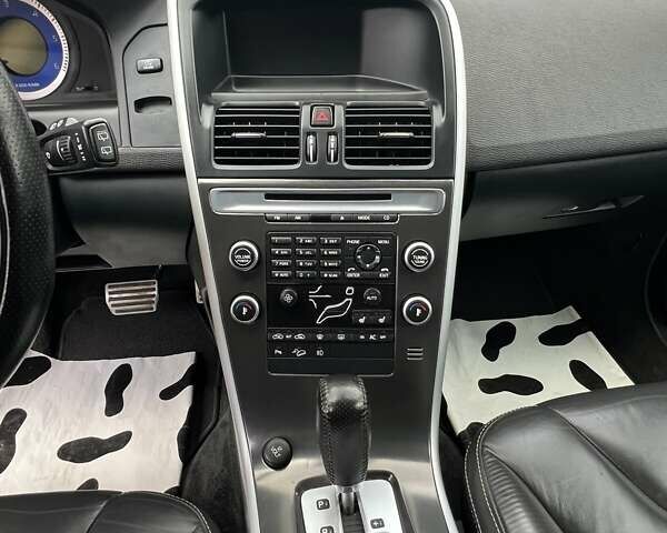 Чорний Вольво ХС60, об'ємом двигуна 0 л та пробігом 238 тис. км за 14950 $, фото 80 на Automoto.ua