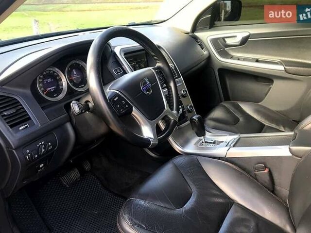 Чорний Вольво ХС60, об'ємом двигуна 2.4 л та пробігом 326 тис. км за 11500 $, фото 4 на Automoto.ua