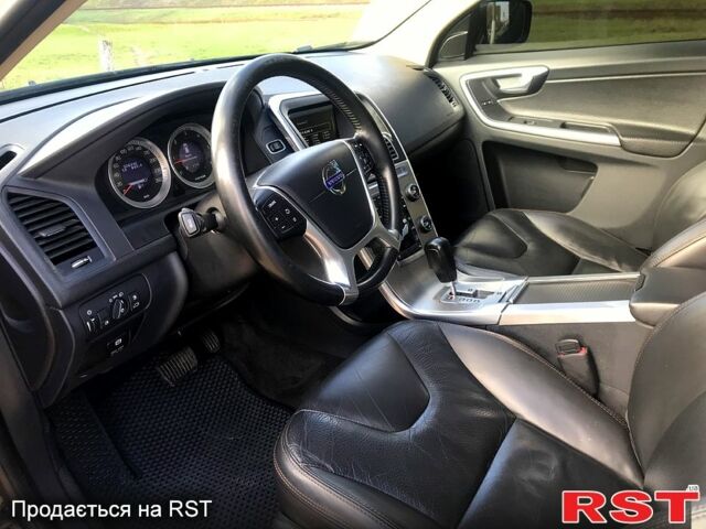 Чорний Вольво ХС60, об'ємом двигуна 2.4 л та пробігом 326 тис. км за 11500 $, фото 5 на Automoto.ua