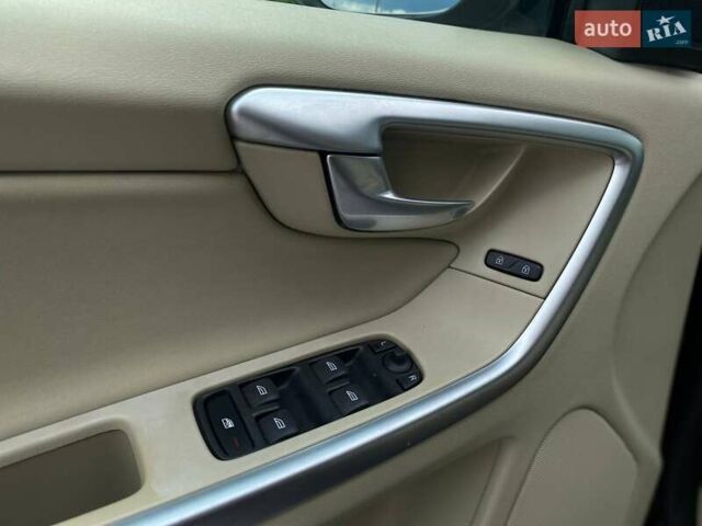 Черный Вольво ХС60, объемом двигателя 1.98 л и пробегом 246 тыс. км за 12690 $, фото 20 на Automoto.ua