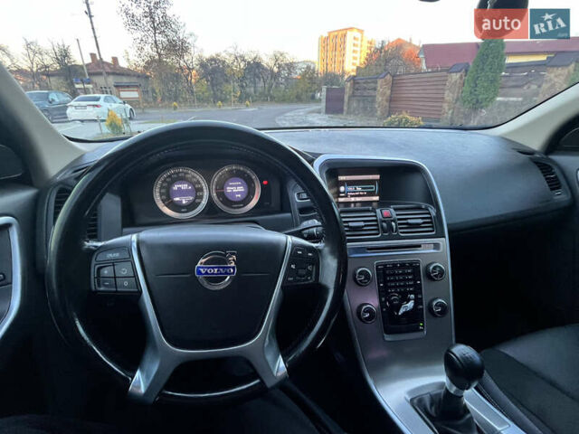 Черный Вольво ХС60, объемом двигателя 1.98 л и пробегом 208 тыс. км за 13500 $, фото 12 на Automoto.ua