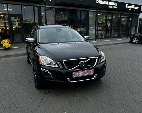 Черный Вольво ХС60, объемом двигателя 1.98 л и пробегом 216 тыс. км за 15000 $, фото 1 на Automoto.ua