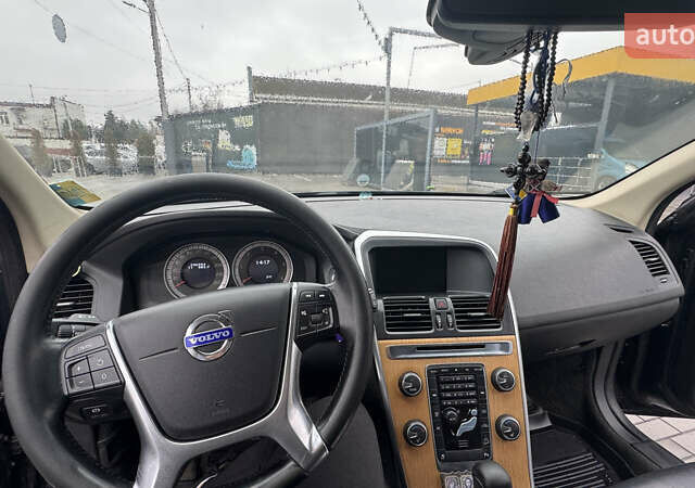 Чорний Вольво ХС60, об'ємом двигуна 2.4 л та пробігом 297 тис. км за 16500 $, фото 6 на Automoto.ua