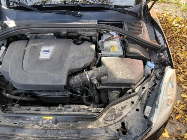 Черный Вольво ХС60, объемом двигателя 0 л и пробегом 272 тыс. км за 10107 $, фото 11 на Automoto.ua