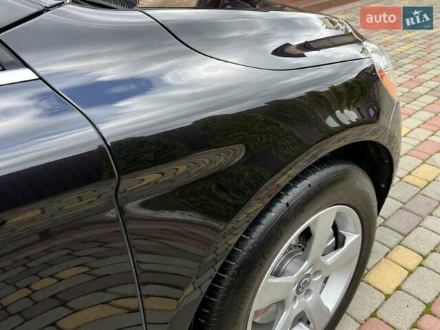 Чорний Вольво ХС60, об'ємом двигуна 0 л та пробігом 238 тис. км за 14950 $, фото 20 на Automoto.ua