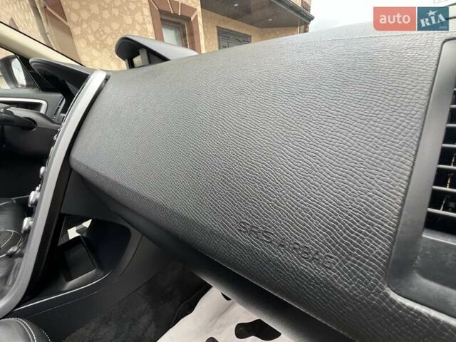 Чорний Вольво ХС60, об'ємом двигуна 0 л та пробігом 238 тис. км за 14950 $, фото 98 на Automoto.ua