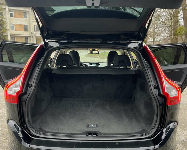 Черный Вольво ХС60, объемом двигателя 2.4 л и пробегом 241 тыс. км за 15450 $, фото 40 на Automoto.ua