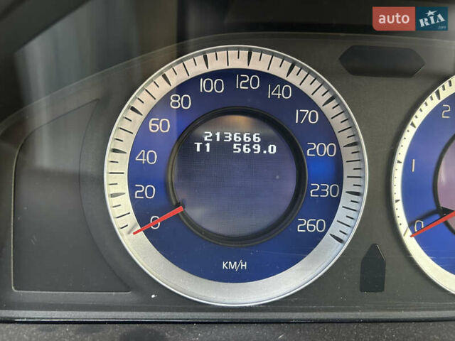 Черный Вольво ХС60, объемом двигателя 1.98 л и пробегом 216 тыс. км за 15000 $, фото 16 на Automoto.ua