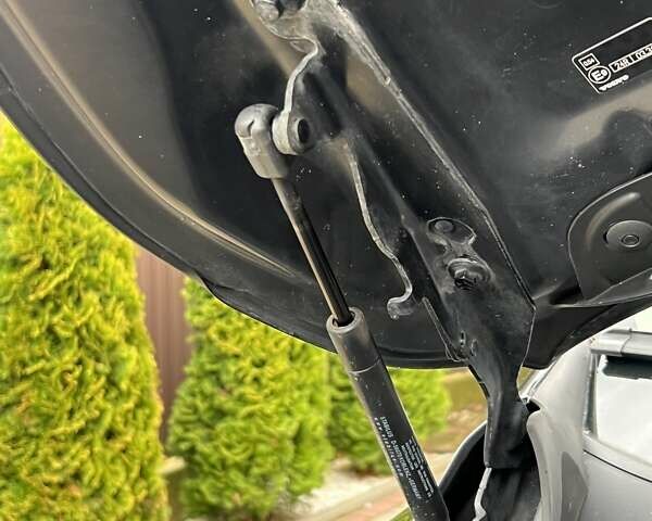 Чорний Вольво ХС60, об'ємом двигуна 0 л та пробігом 238 тис. км за 14950 $, фото 110 на Automoto.ua