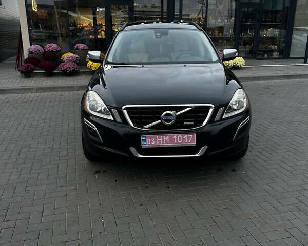 Черный Вольво ХС60, объемом двигателя 1.98 л и пробегом 216 тыс. км за 15000 $, фото 2 на Automoto.ua