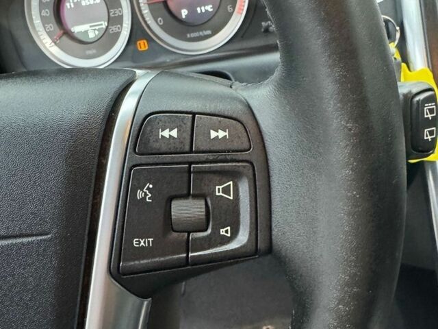 Черный Вольво ХС60, объемом двигателя 2 л и пробегом 191 тыс. км за 8500 $, фото 18 на Automoto.ua