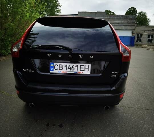Чорний Вольво ХС60, об'ємом двигуна 2.4 л та пробігом 323 тис. км за 18692 $, фото 4 на Automoto.ua