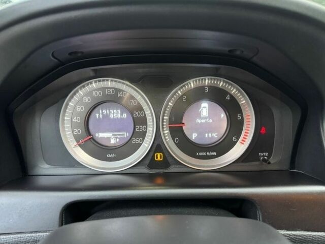 Черный Вольво ХС60, объемом двигателя 2 л и пробегом 191 тыс. км за 8500 $, фото 15 на Automoto.ua