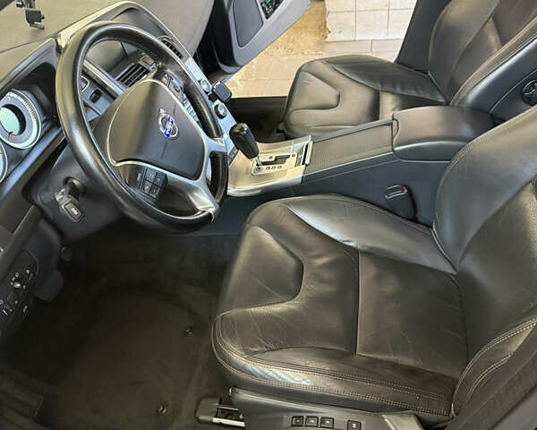 Чорний Вольво ХС60, об'ємом двигуна 2.4 л та пробігом 177 тис. км за 15200 $, фото 5 на Automoto.ua