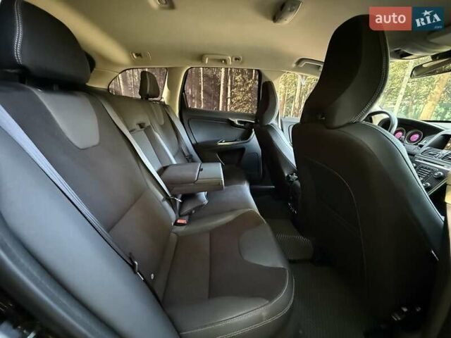 Чорний Вольво ХС60, об'ємом двигуна 2.4 л та пробігом 173 тис. км за 15850 $, фото 20 на Automoto.ua