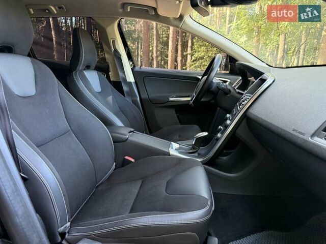 Чорний Вольво ХС60, об'ємом двигуна 2.4 л та пробігом 173 тис. км за 15850 $, фото 21 на Automoto.ua