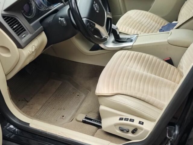 Черный Вольво ХС60, объемом двигателя 2.4 л и пробегом 102 тыс. км за 20000 $, фото 4 на Automoto.ua