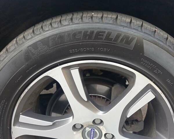 Черный Вольво ХС60, объемом двигателя 2.4 л и пробегом 175 тыс. км за 16599 $, фото 5 на Automoto.ua