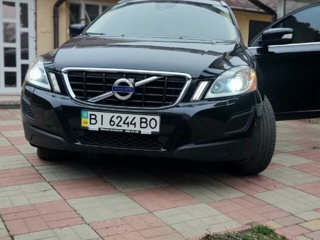 Черный Вольво ХС60, объемом двигателя 2.4 л и пробегом 102 тыс. км за 20000 $, фото 2 на Automoto.ua