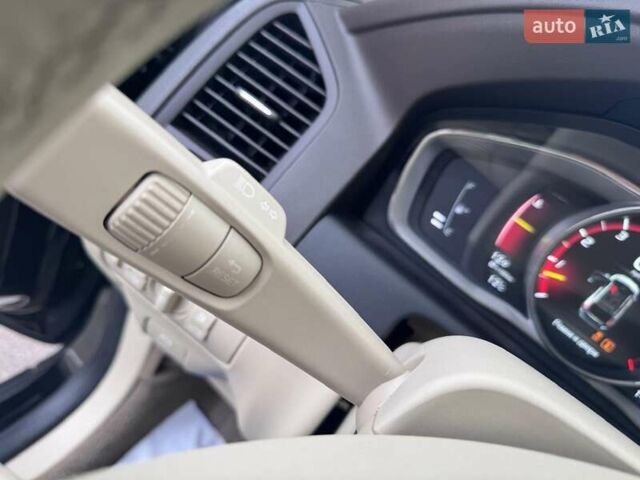 Черный Вольво ХС60, объемом двигателя 2.95 л и пробегом 242 тыс. км за 14500 $, фото 51 на Automoto.ua