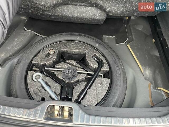 Чорний Вольво ХС60, об'ємом двигуна 2.4 л та пробігом 190 тис. км за 17995 $, фото 43 на Automoto.ua