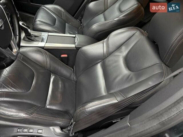 Черный Вольво ХС60, объемом двигателя 1.97 л и пробегом 230 тыс. км за 17000 $, фото 20 на Automoto.ua