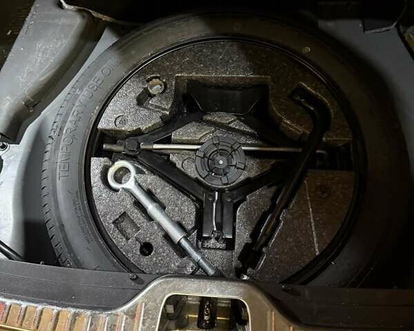 Черный Вольво ХС60, объемом двигателя 2.4 л и пробегом 190 тыс. км за 16500 $, фото 12 на Automoto.ua