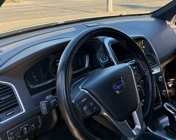 Черный Вольво ХС60, объемом двигателя 2.4 л и пробегом 191 тыс. км за 18000 $, фото 4 на Automoto.ua