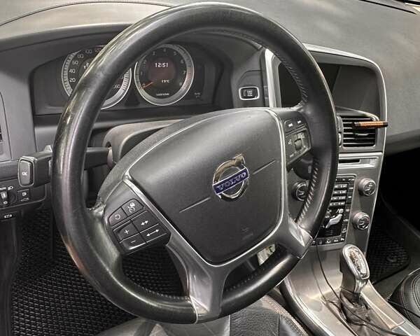 Чорний Вольво ХС60, об'ємом двигуна 2.95 л та пробігом 242 тис. км за 17800 $, фото 7 на Automoto.ua