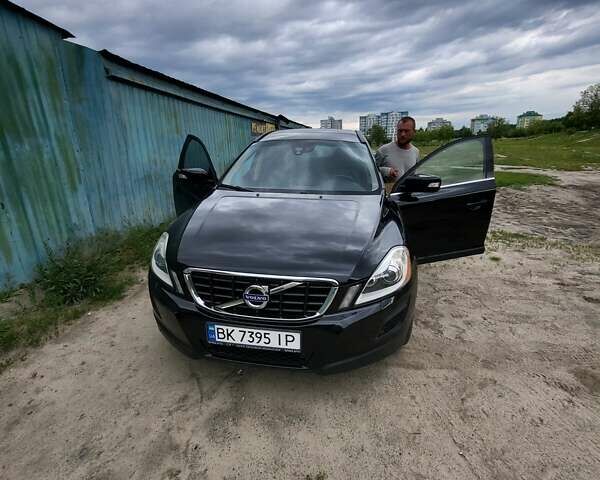 Чорний Вольво ХС60, об'ємом двигуна 2.4 л та пробігом 285 тис. км за 5500 $, фото 1 на Automoto.ua