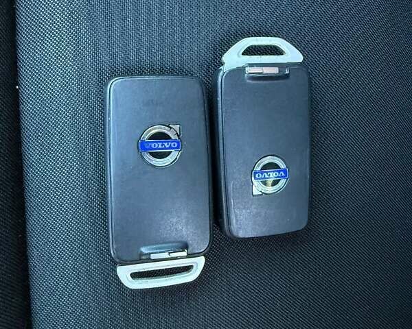 Черный Вольво ХС60, объемом двигателя 2.4 л и пробегом 191 тыс. км за 18000 $, фото 34 на Automoto.ua