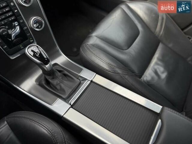 Черный Вольво ХС60, объемом двигателя 1.97 л и пробегом 230 тыс. км за 17000 $, фото 32 на Automoto.ua