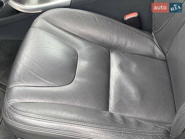 Чорний Вольво ХС60, об'ємом двигуна 2.4 л та пробігом 190 тис. км за 17995 $, фото 21 на Automoto.ua