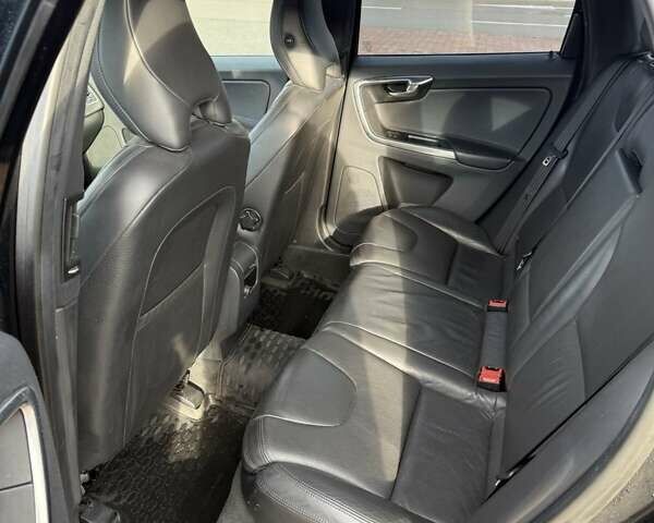 Черный Вольво ХС60, объемом двигателя 2.4 л и пробегом 190 тыс. км за 16500 $, фото 8 на Automoto.ua