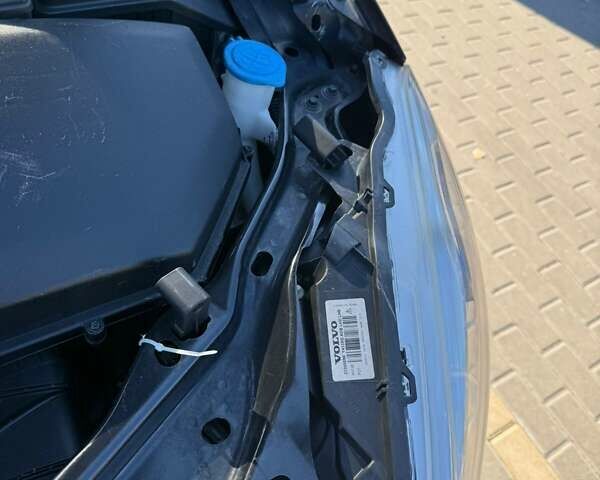 Черный Вольво ХС60, объемом двигателя 2.4 л и пробегом 191 тыс. км за 18000 $, фото 32 на Automoto.ua