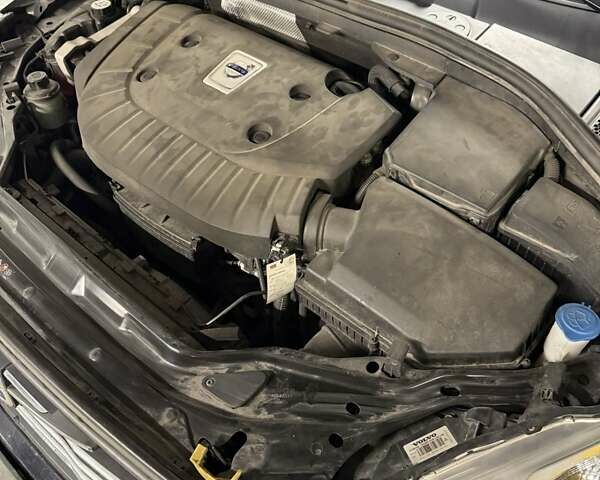 Черный Вольво ХС60, объемом двигателя 2.4 л и пробегом 190 тыс. км за 16500 $, фото 13 на Automoto.ua