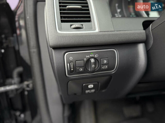 Вольво ХС60 2013 в Стрые на Automoto.ua Черный Вольво ХС60, объемом двигателя 1.97 л и пробегом 230 тыс. км за 17499 $, фото 36 на Automoto.ua