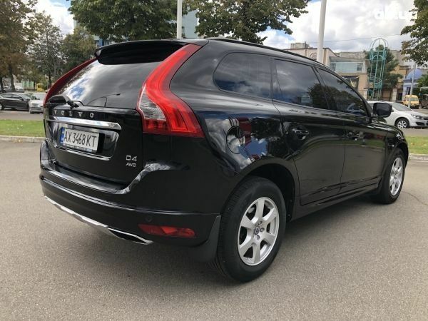 Черный Вольво ХС60, объемом двигателя 2.4 л и пробегом 94 тыс. км за 23500 $, фото 6 на Automoto.ua