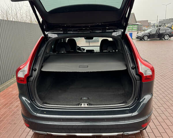 Чорний Вольво ХС60, об'ємом двигуна 2.4 л та пробігом 310 тис. км за 17300 $, фото 8 на Automoto.ua