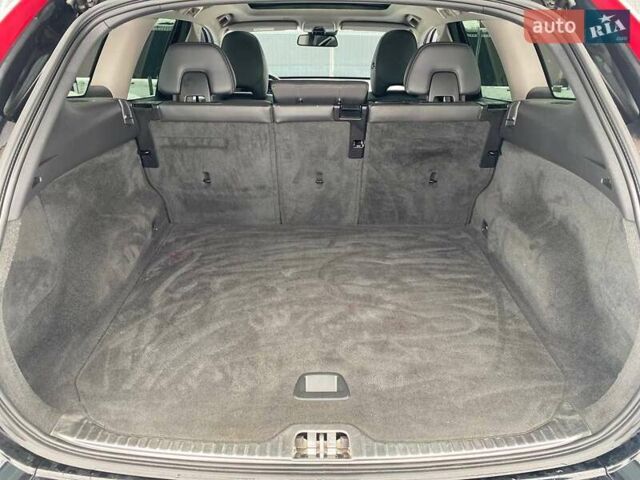 Чорний Вольво ХС60, об'ємом двигуна 2 л та пробігом 301 тис. км за 12900 $, фото 26 на Automoto.ua