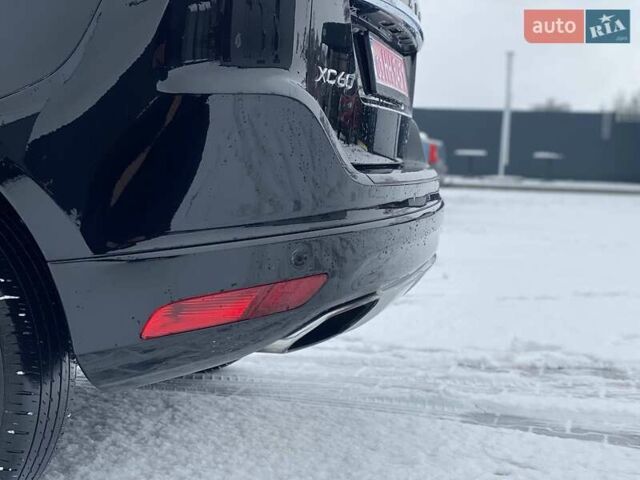 Чорний Вольво ХС60, об'ємом двигуна 2 л та пробігом 301 тис. км за 12900 $, фото 8 на Automoto.ua