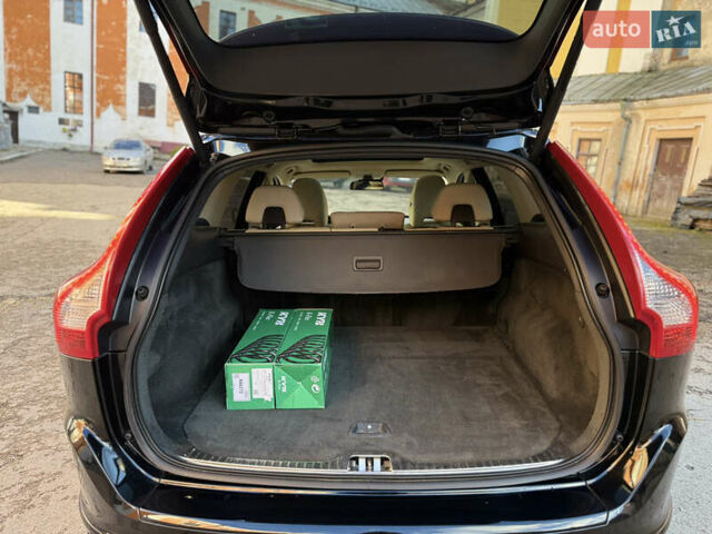 Черный Вольво ХС60, объемом двигателя 2.4 л и пробегом 234 тыс. км за 18799 $, фото 80 на Automoto.ua