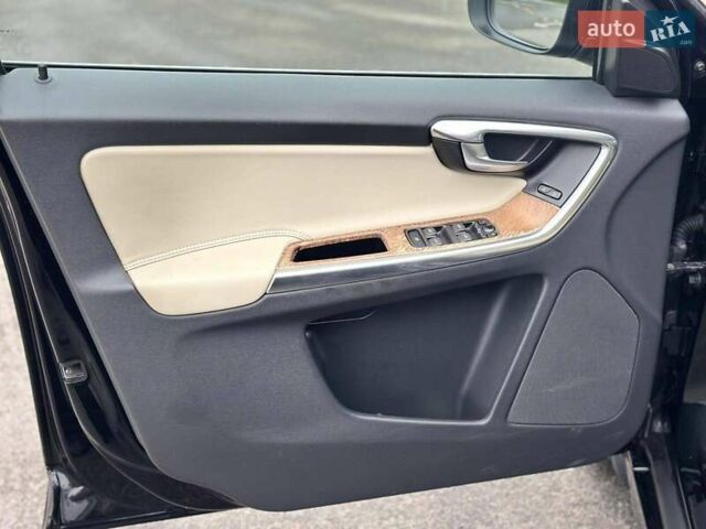 Чорний Вольво ХС60, об'ємом двигуна 2.4 л та пробігом 201 тис. км за 24600 $, фото 17 на Automoto.ua