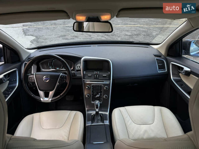 Черный Вольво ХС60, объемом двигателя 2.4 л и пробегом 234 тыс. км за 18799 $, фото 133 на Automoto.ua